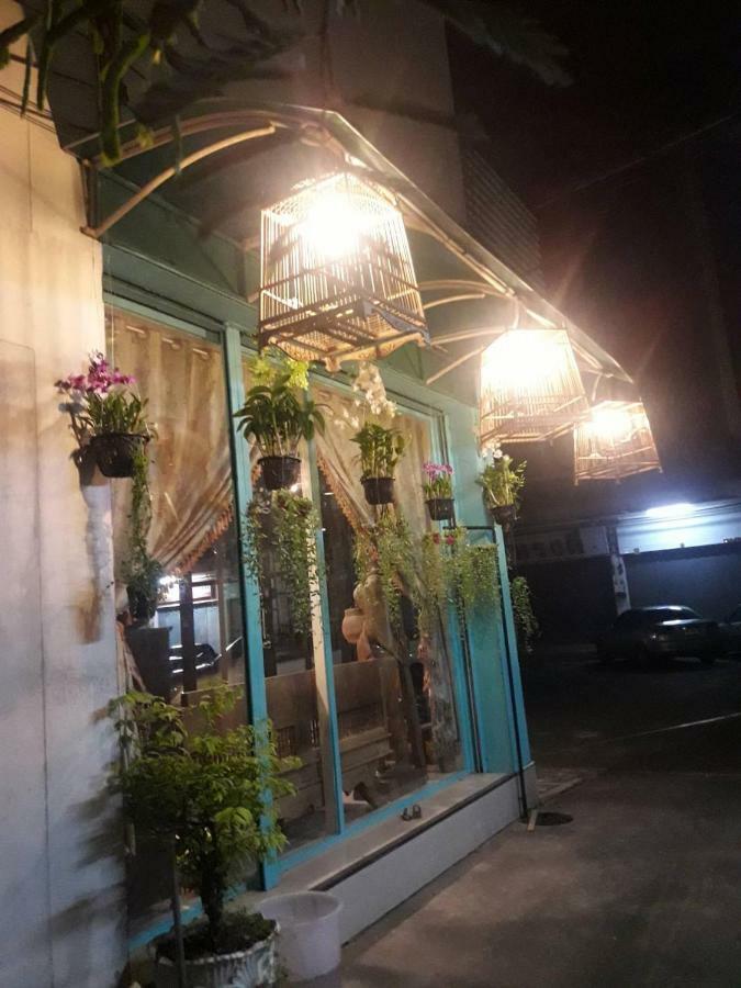 Ruan Ben Ja Don Mueang,Bangkok Hostel Extérieur photo