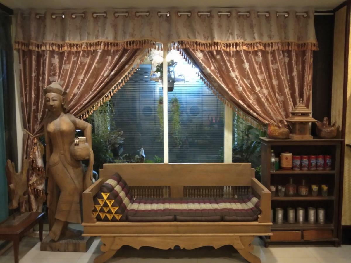 Ruan Ben Ja Don Mueang,Bangkok Hostel Extérieur photo