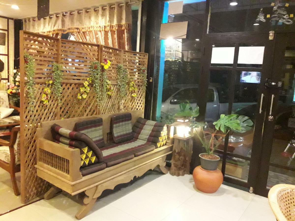 Ruan Ben Ja Don Mueang,Bangkok Hostel Extérieur photo